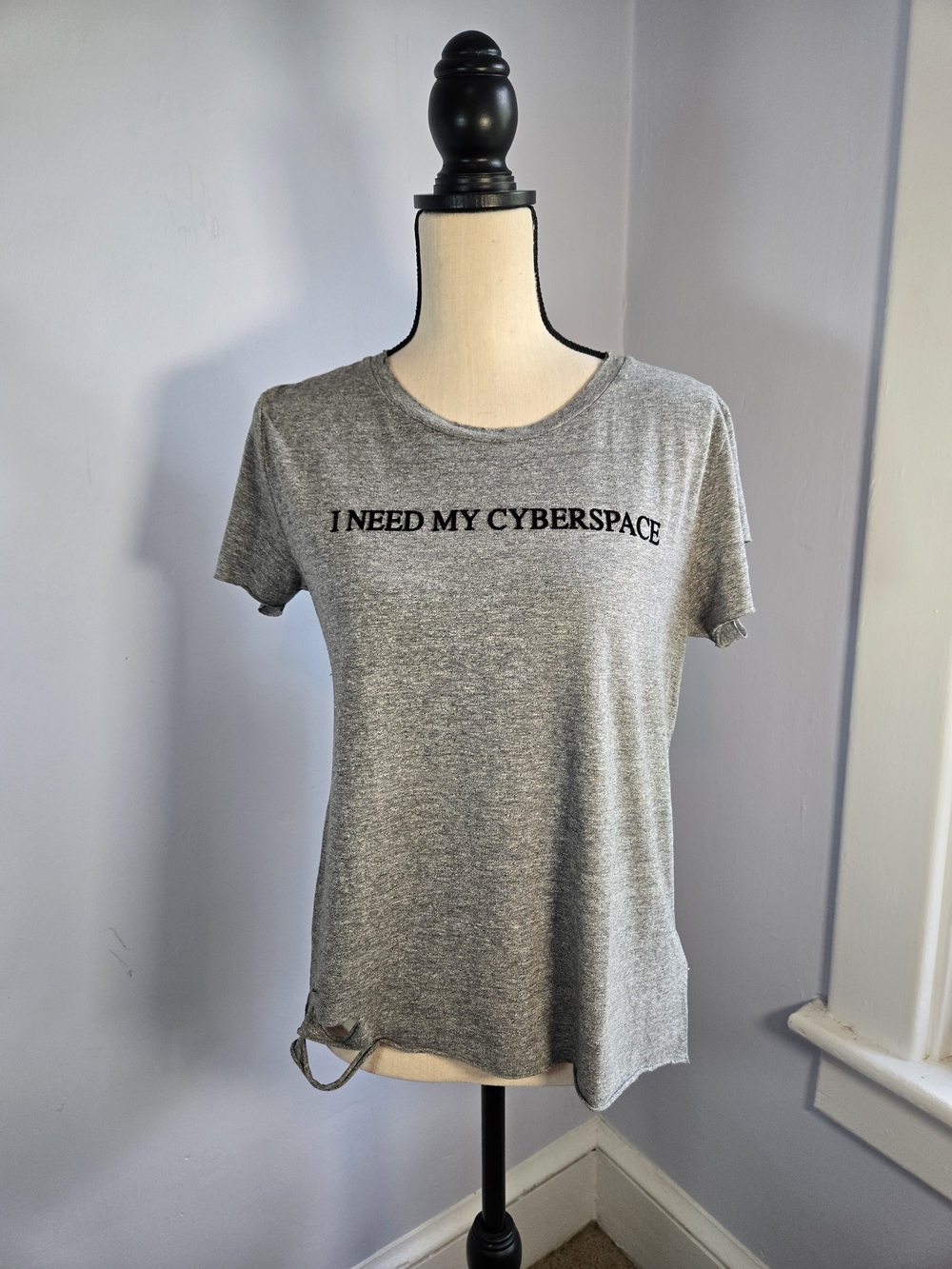 Wildfox I Need My Cyberspace Tee Gray Distressed T-Shirt Size S Y2K
